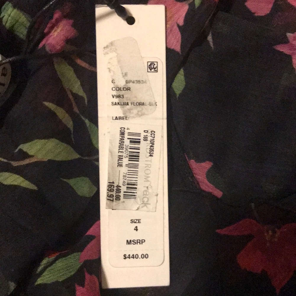 NWT Off the Shoulder Alice + Olivia Ruffle Mini Dress 🌺 - Picture 5 of 7